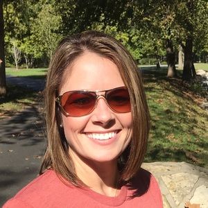 Meet your Posher, Andrea